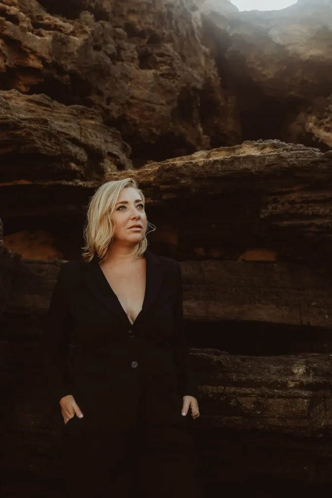 Portret van Eline Haex, die met haar gezin naar Portugal emigreerde.